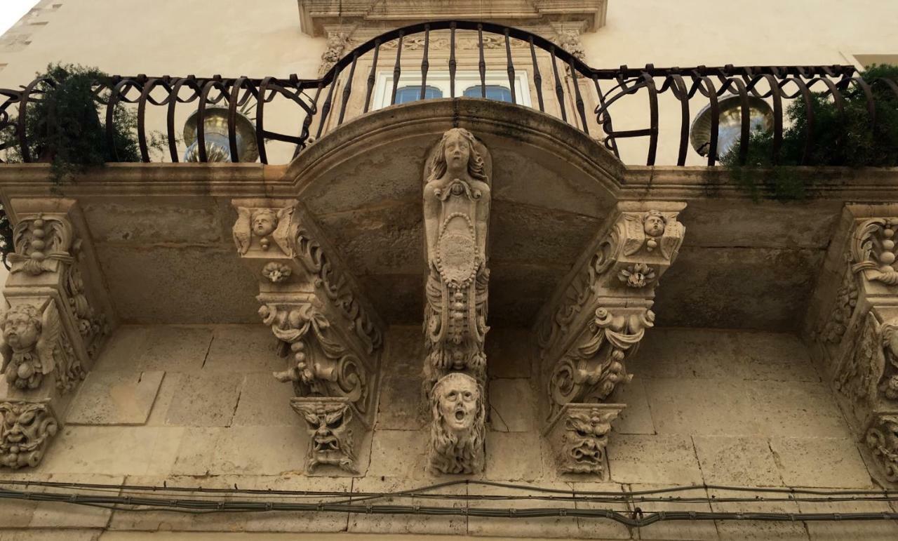 סירקוזה Maniace 57, Ortigia Historic Center, 200 Mt From The Beach מראה חיצוני תמונה